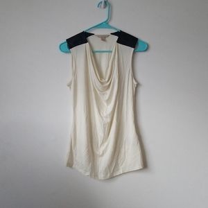 ☂️Banana Republic white shirt